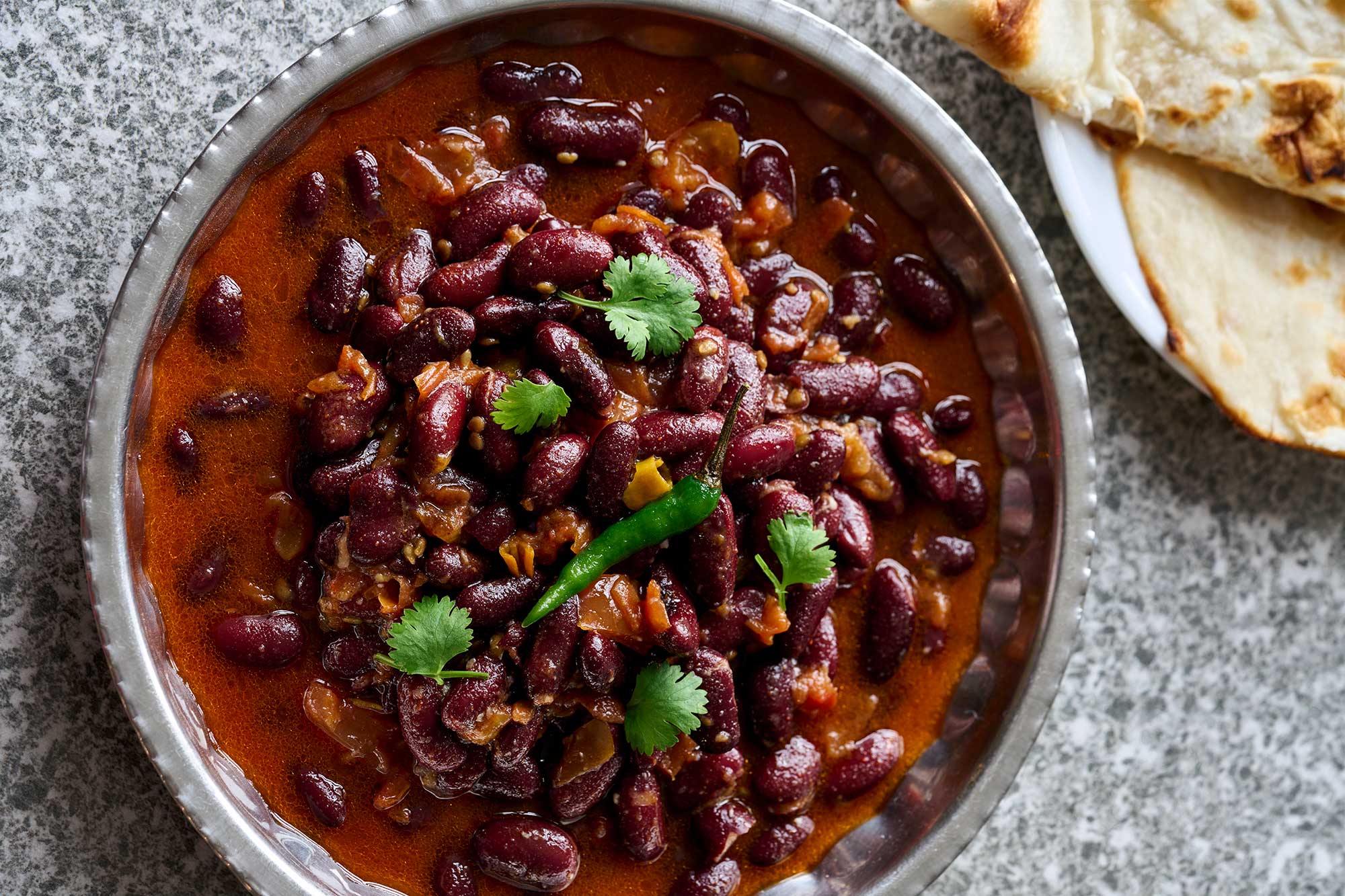 Lobia karahi (red kidney beans with tomatoes)
