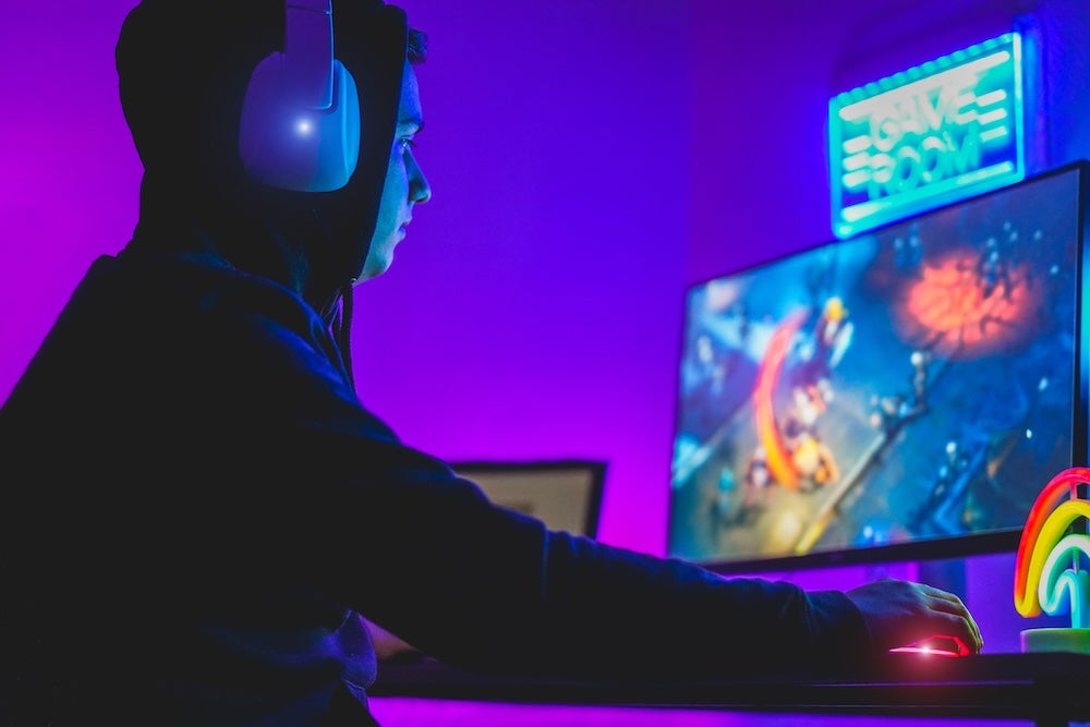 how to make money gaming - twitch