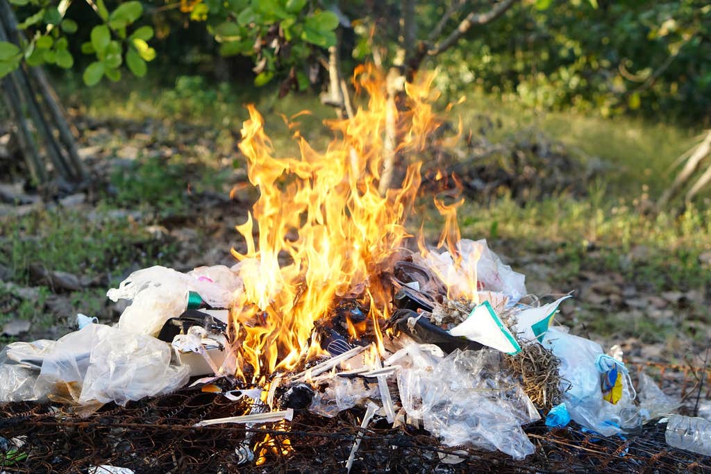 The burning-hot problem with plastic pollution