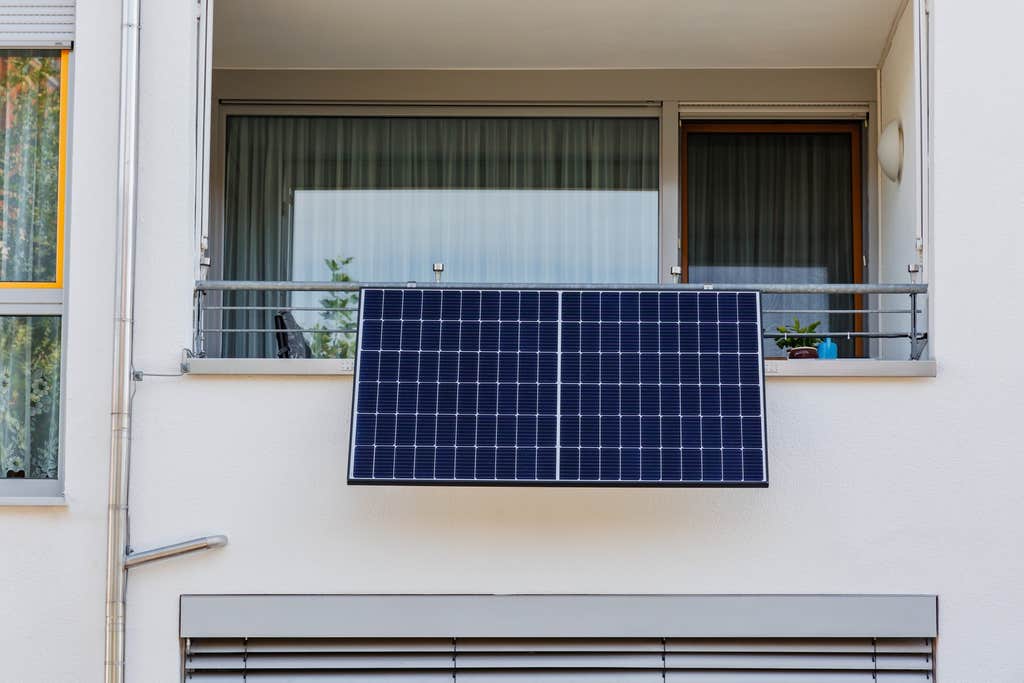 Will the U.S. ever have plug-and-play solar?