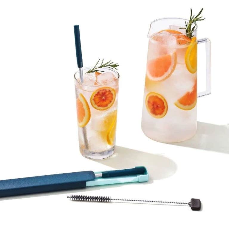Oxo reusable straw in pint glass of flavored water