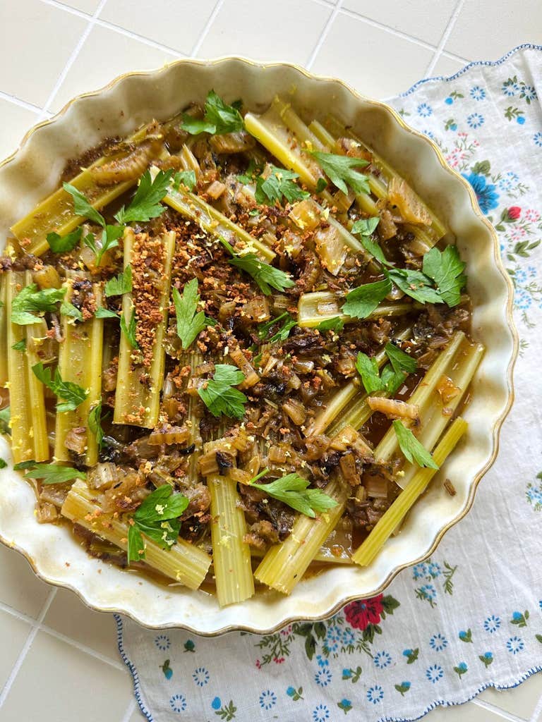 Simple braised celery