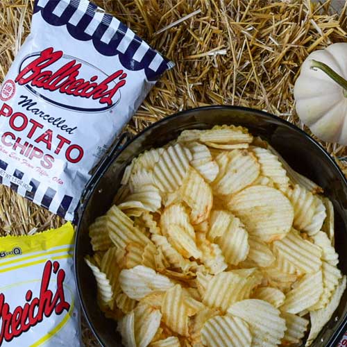 ballreich's marcelled chips in bowl